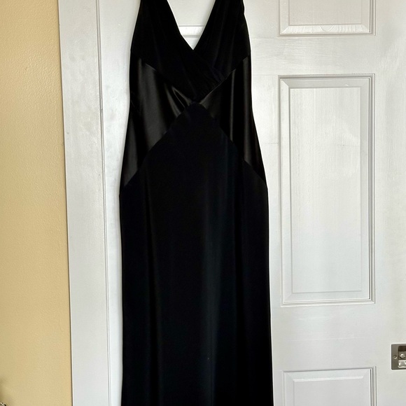 flower dress blue Floral Maxi Size:3-4 Y FEBRUARY2021 Valentino Black Lace Dress